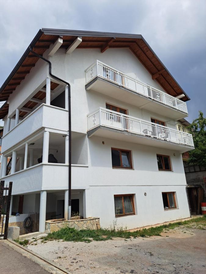 Apartments Neyla SJJ Exteriér fotografie